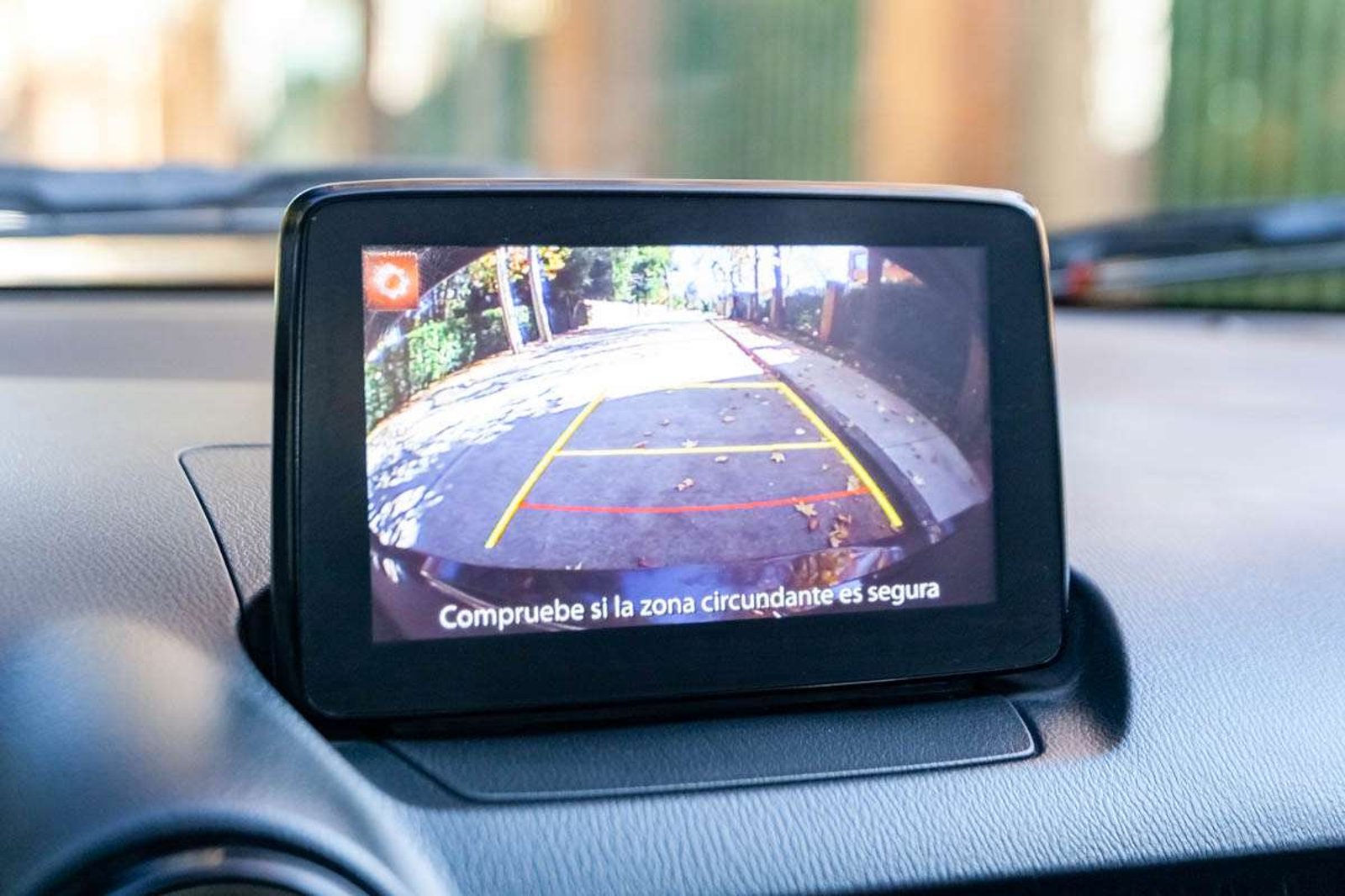 MAZDA 2 2019 - Imagen 11 de 17