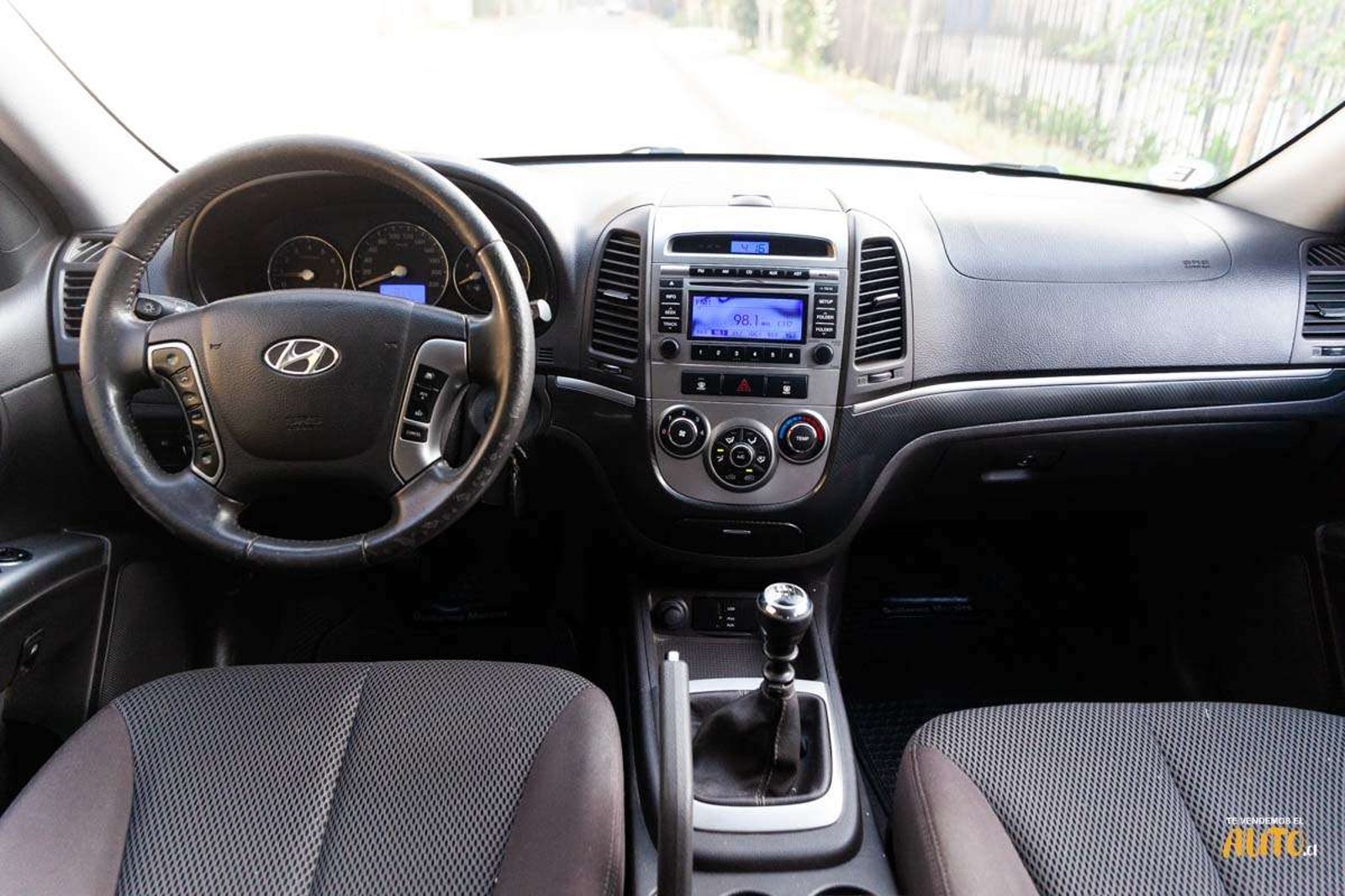 HYUNDAI Santa Fe 2011 - Imagen 15 de 17
