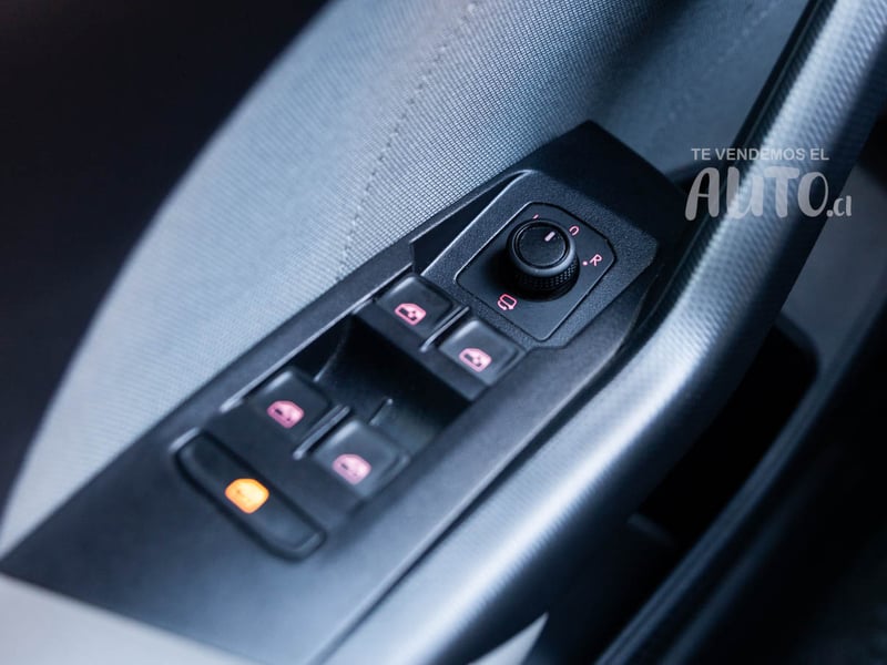 Volkswagen T-Cross 2025 - Imagen 11 de 17
