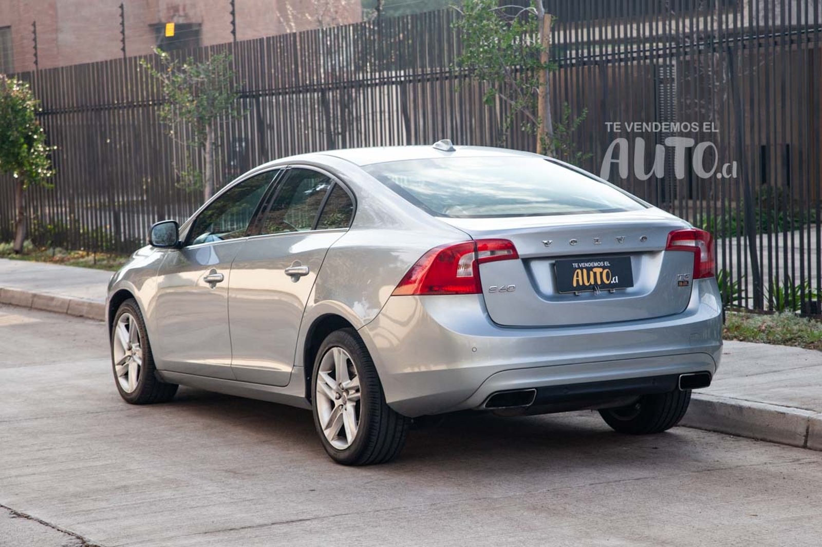 Volvo S60 2018 - Imagen 3 de 17