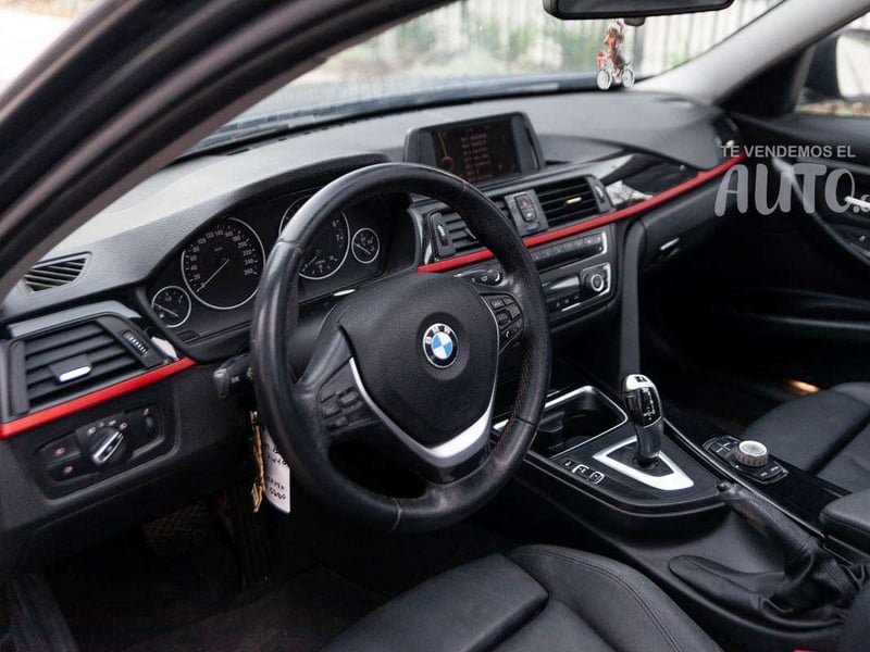 BMW 320I 2013 - Imagen 7 de 19