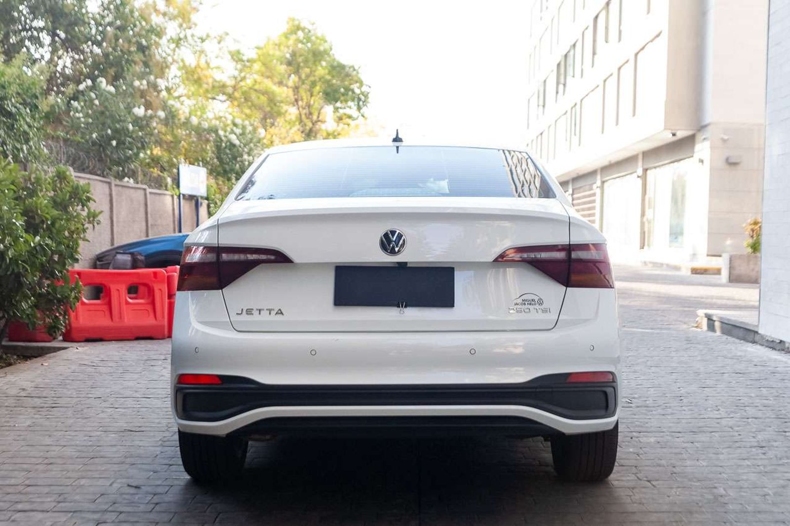 VOLKSWAGEN Jetta 2024 - Imagen 4 de 18