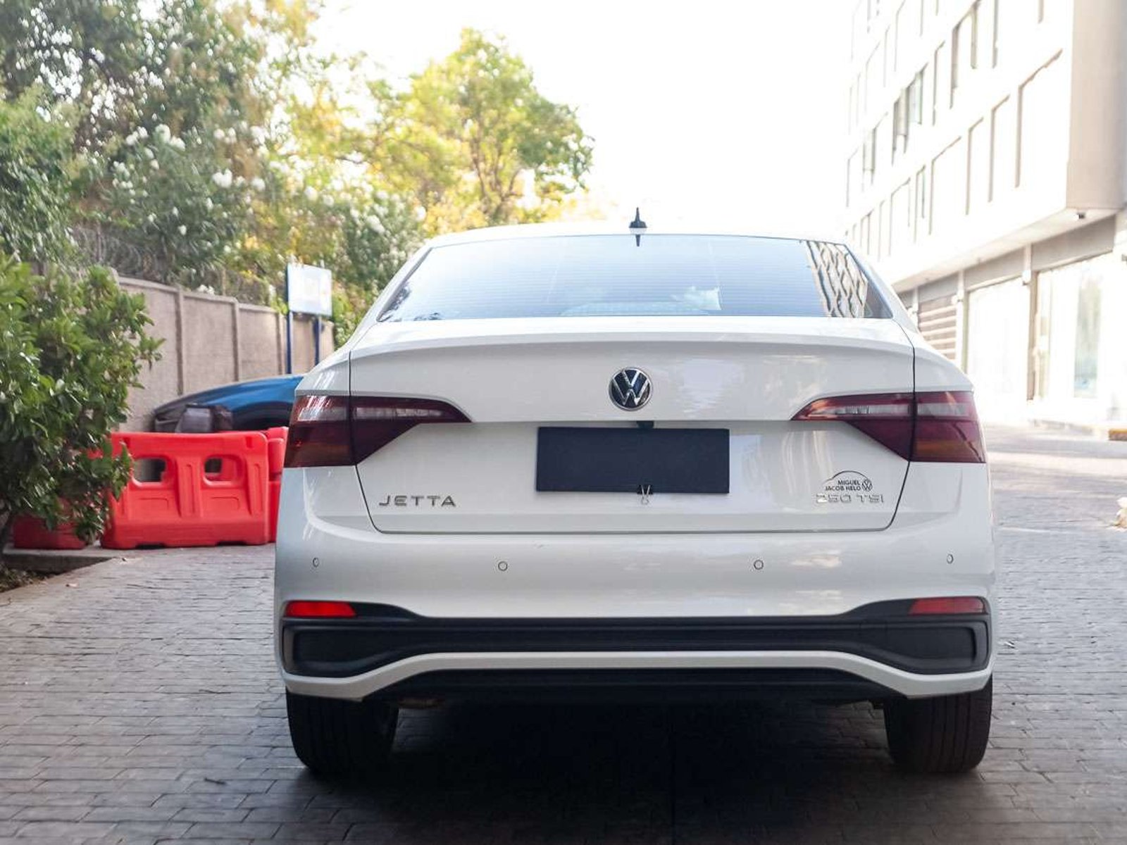 Volkswagen Jetta 2024 - Foto 4 de 18