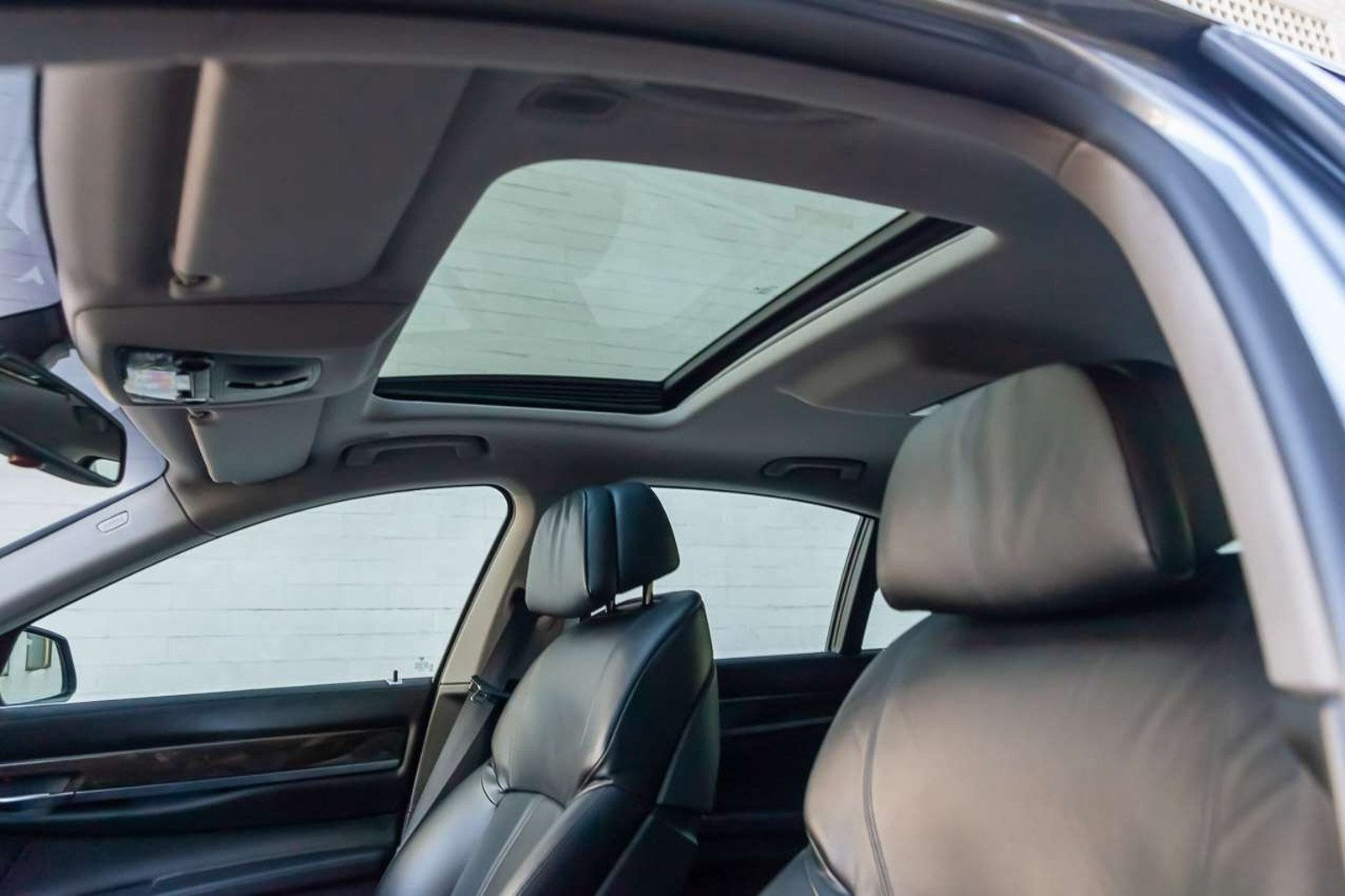 BMW 750i 2012 - Imagen 8 de 19
