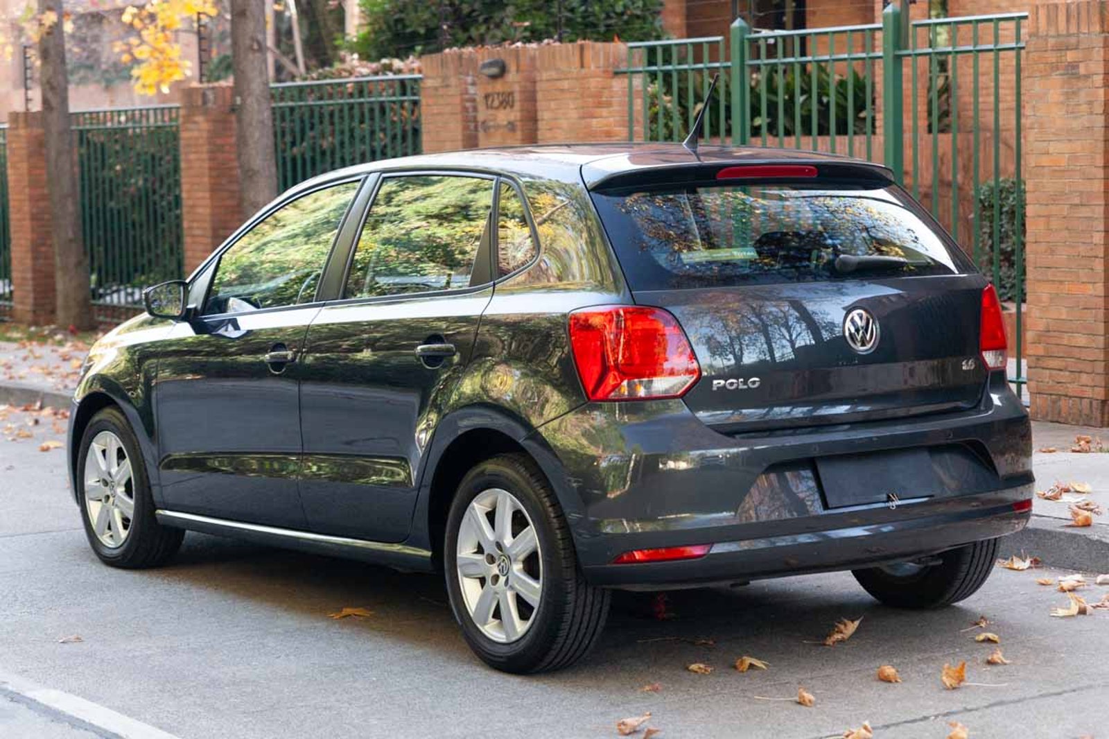 VOLKSWAGEN Polo 2017 - Imagen 3 de 17