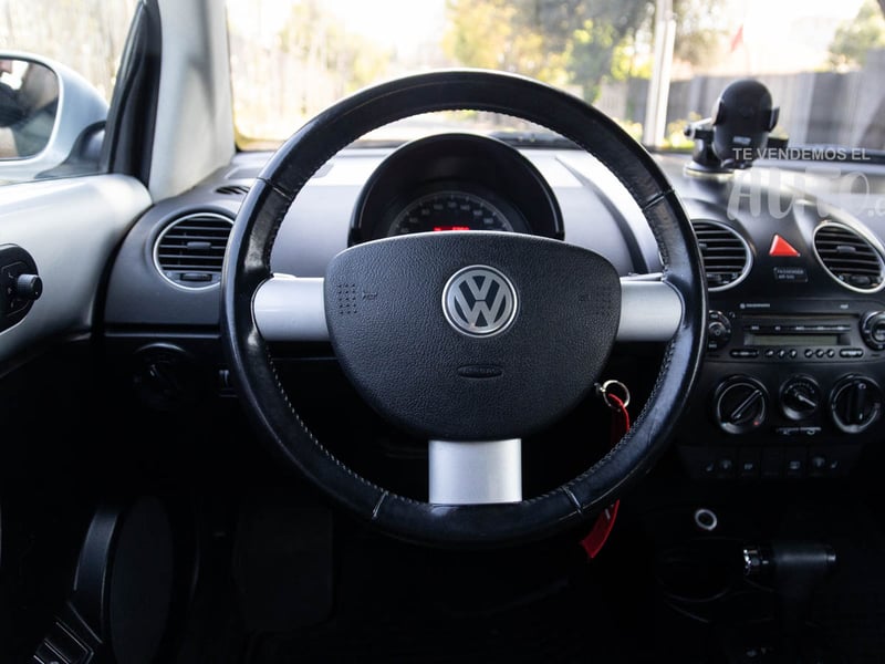 Volkswagen Beetle 2010 - Imagen 8 de 12