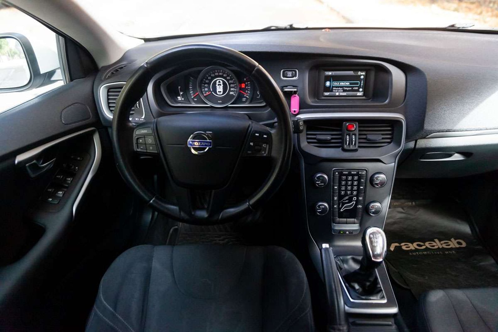 VOLVO V40 2013 - Imagen 17 de 17