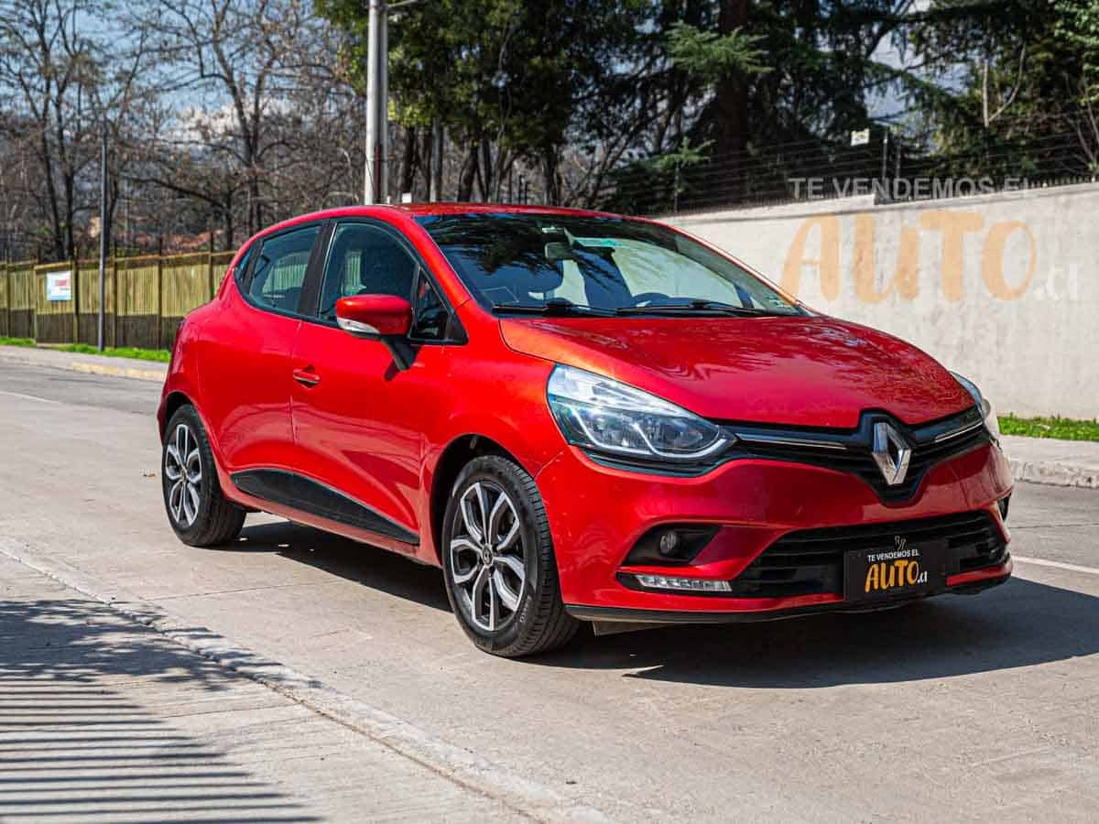 Renault Clio 2019 - Foto 2 de 20