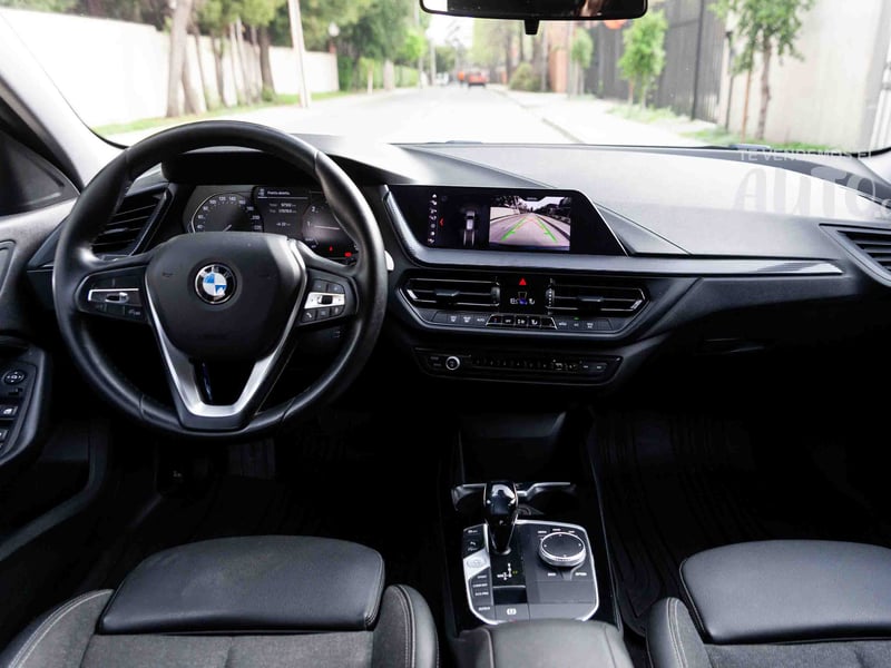 BMW 118i 2021 - Imagen 16 de 18