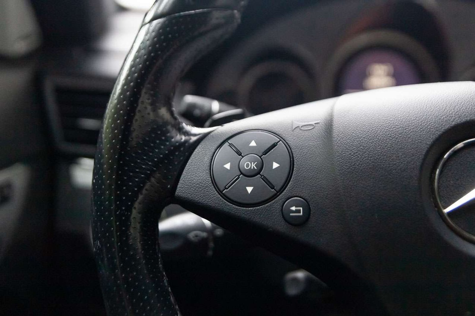 MERCEDES BENZ E500 2010 - Imagen 9 de 20