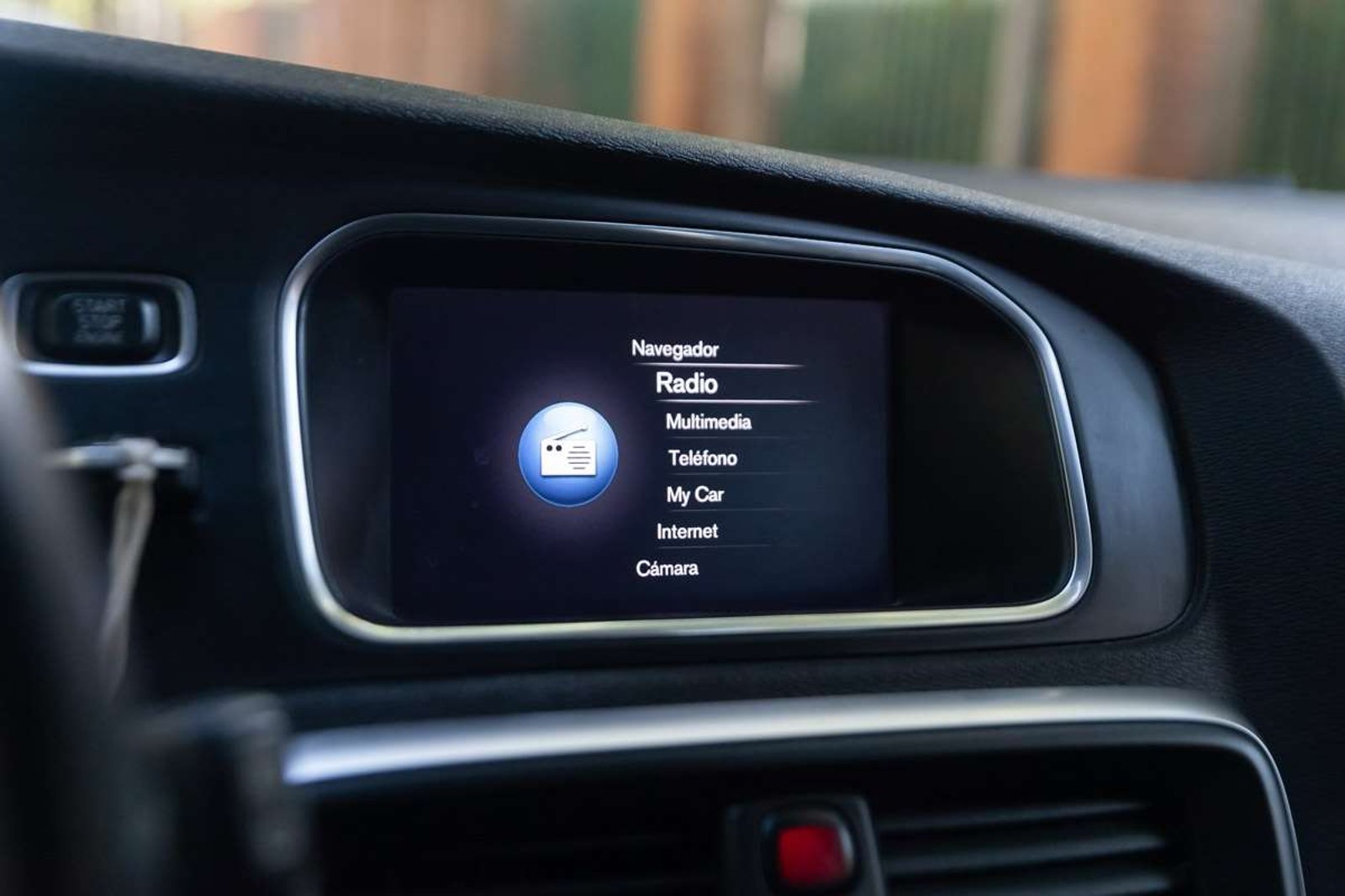 VOLVO V40 2019 - Imagen 11 de 18