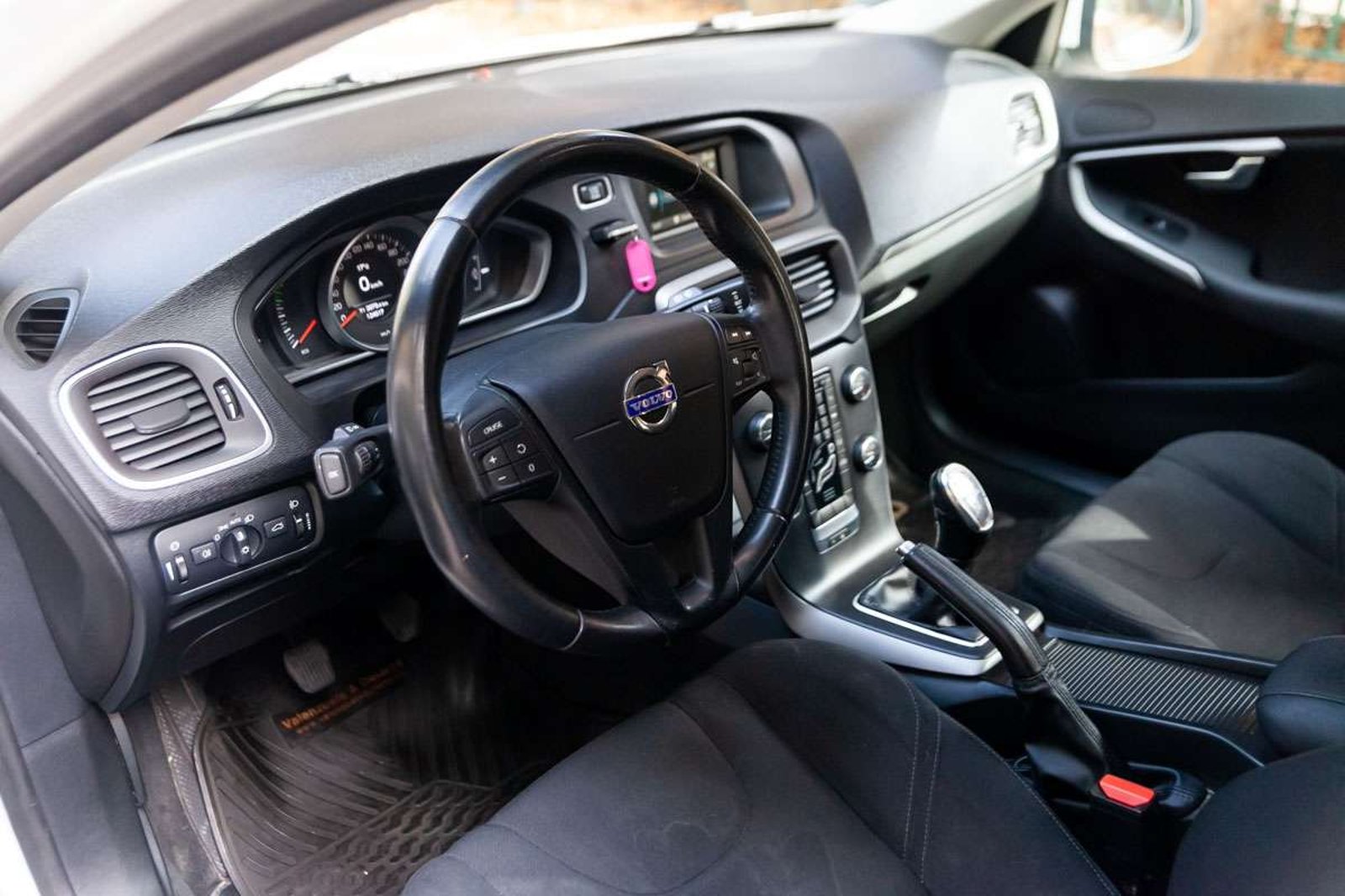 VOLVO V40 2013 - Imagen 7 de 17