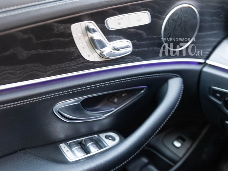 Mercedes-Benz E300 2018 - Imagen 16 de 19