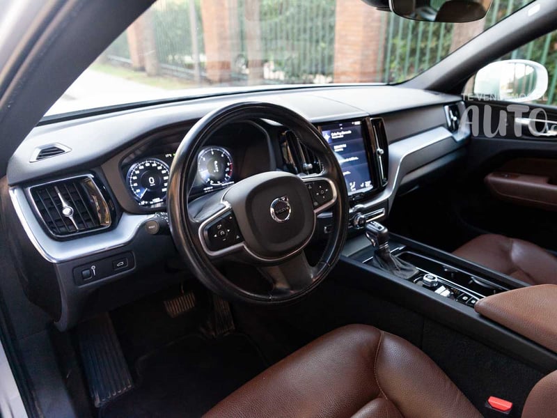 Volvo XC60 2021 - Imagen 7 de 18