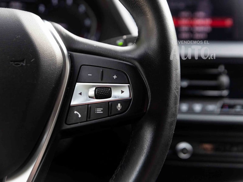 BMW 118i 2021 - Imagen 10 de 18