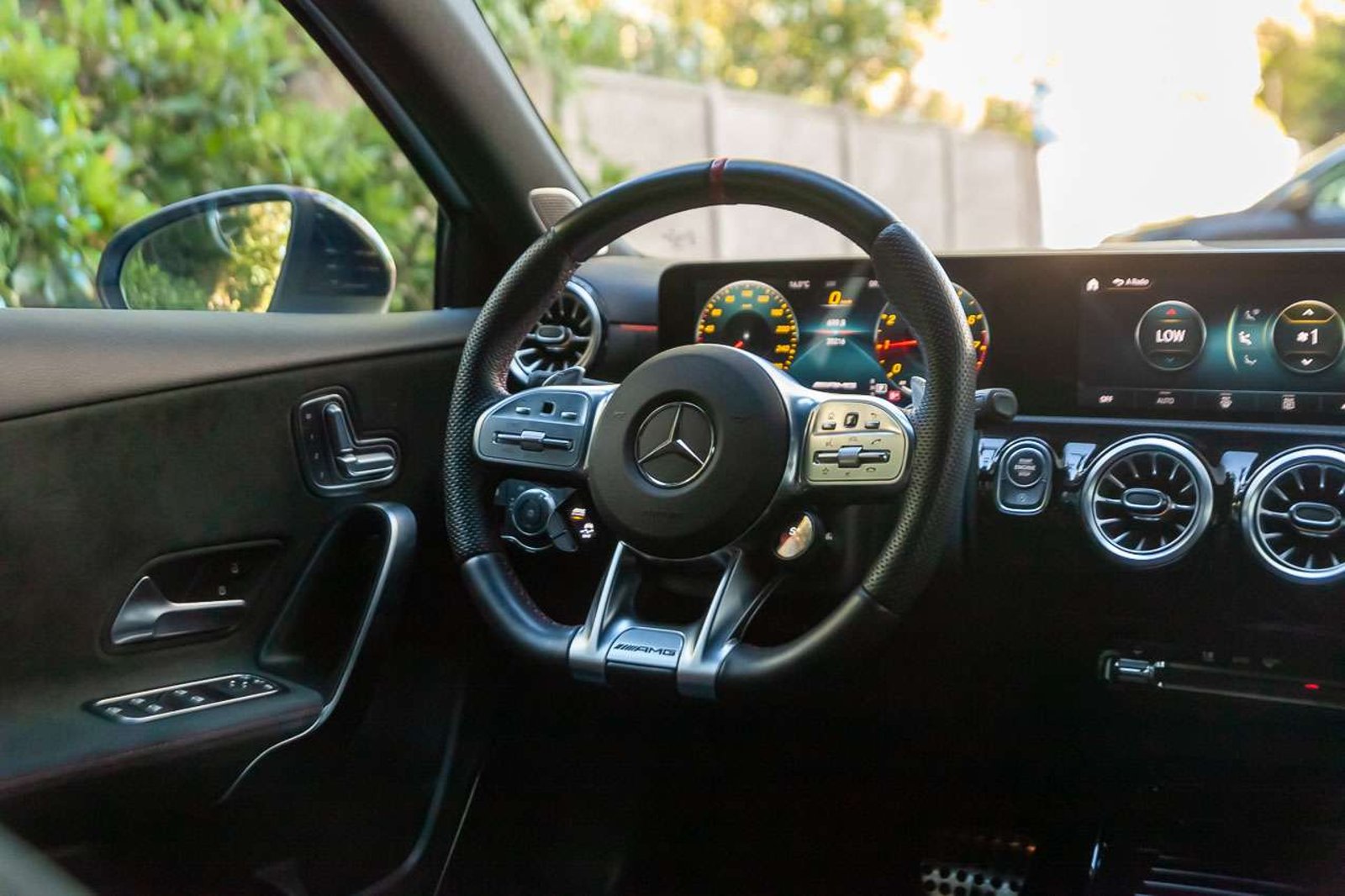 MERCEDES BENZ A35 2022 - Imagen 20 de 20