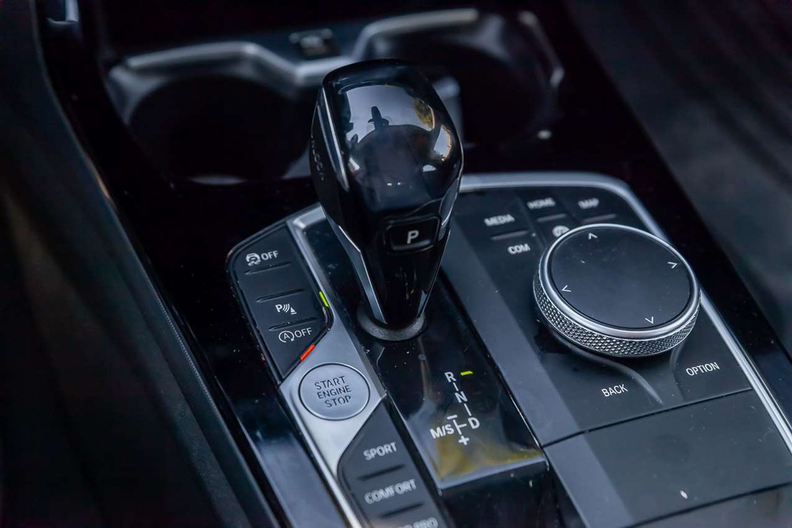 BMW 118i 2021 - Imagen 14 de 18