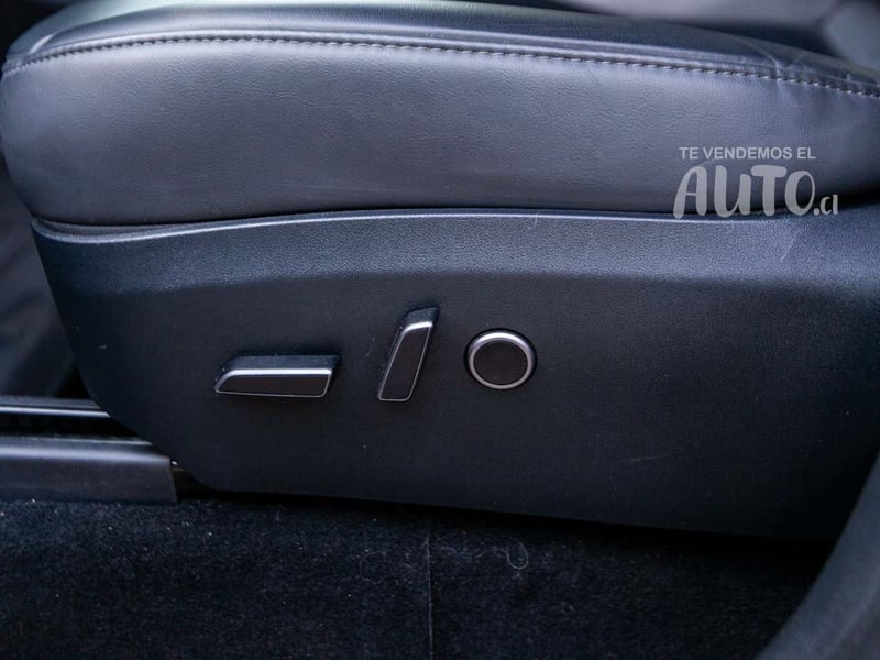 Tesla Model Y 2025 - Imagen 8 de 18