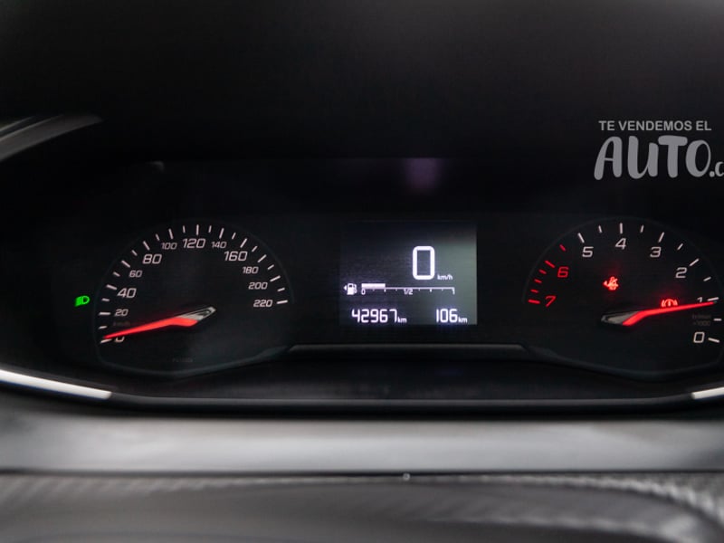Peugeot 208 2023 - Imagen 8 de 19