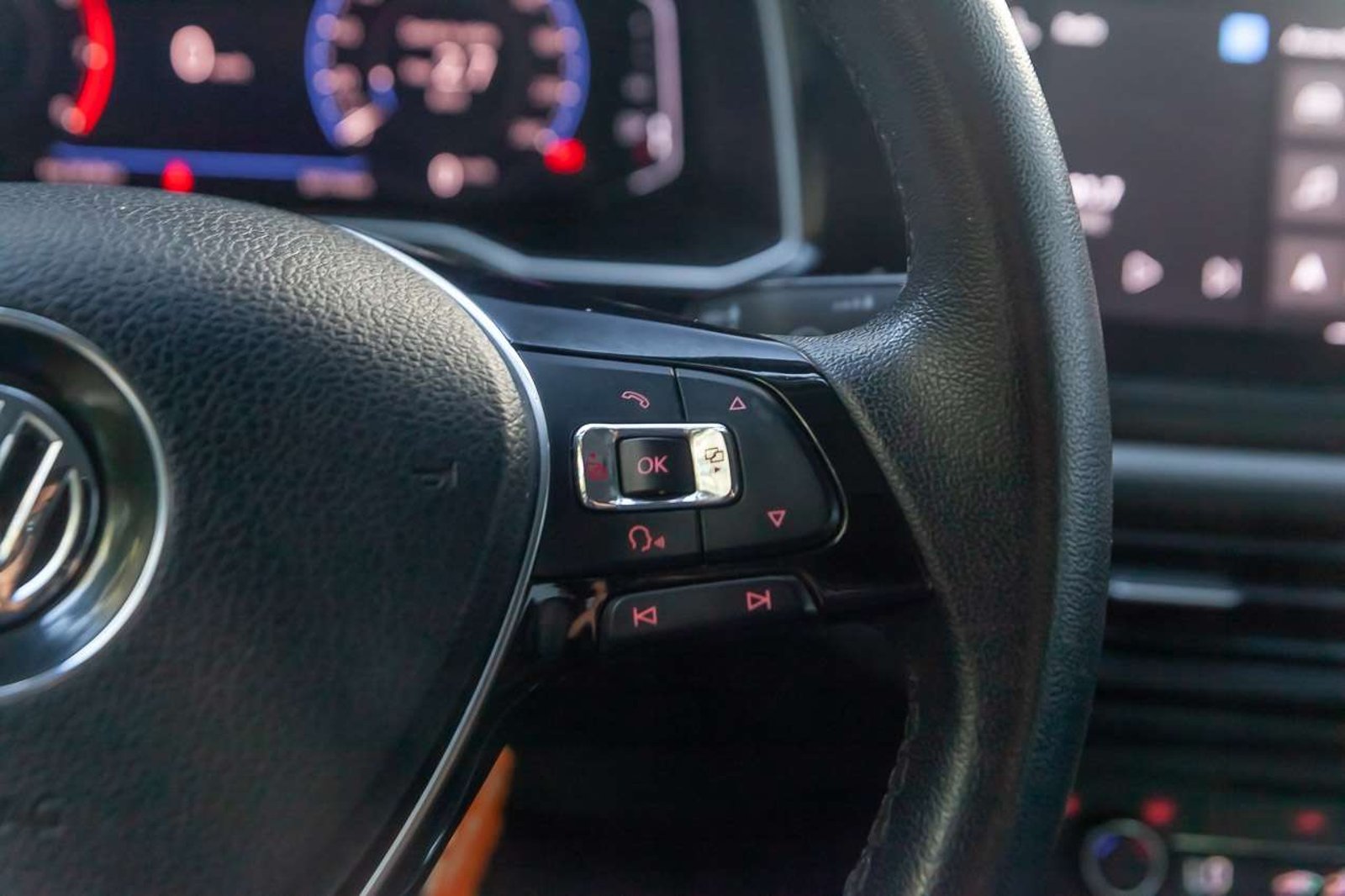 VOLKSWAGEN Polo 2022 - Imagen 9 de 18