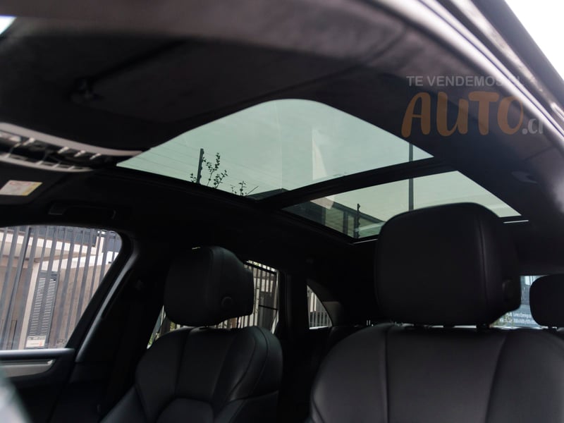 Porsche Macan Turbo 2021 - Imagen 18 de 19
