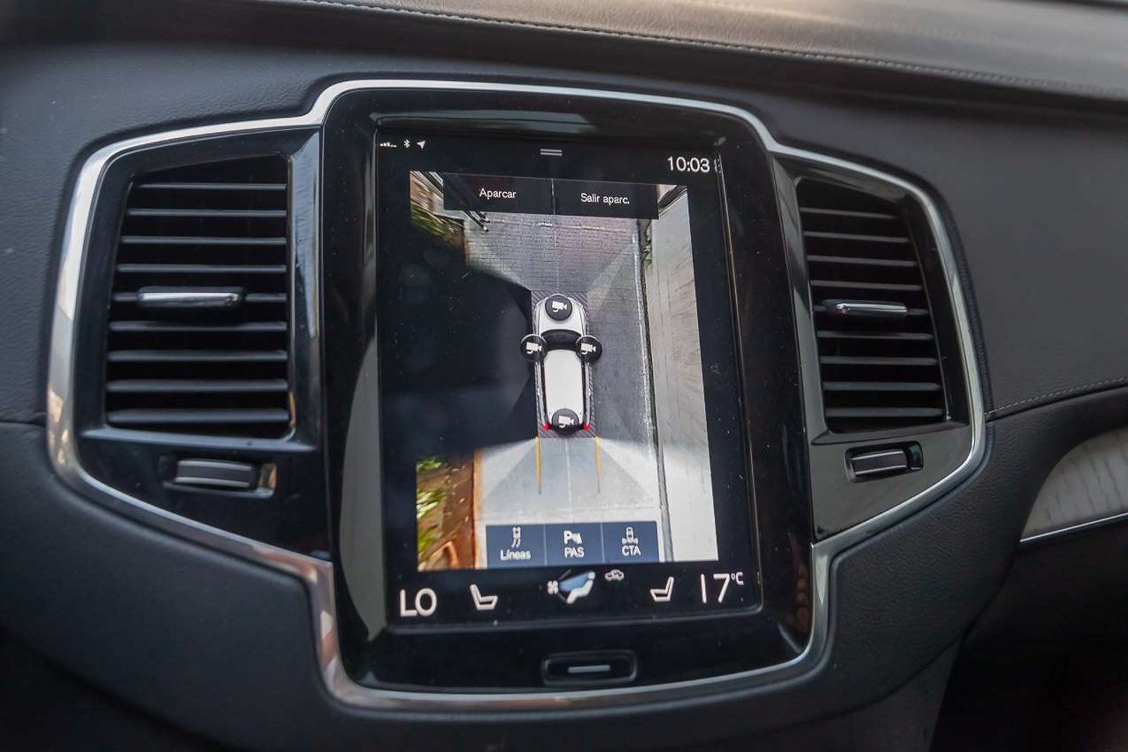 VOLVO XC90 2021 - Imagen 15 de 20