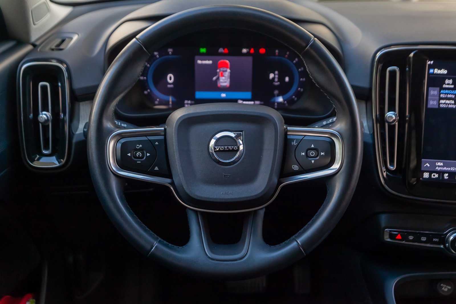 Volvo XC40 2023 - Imagen 19 de 19