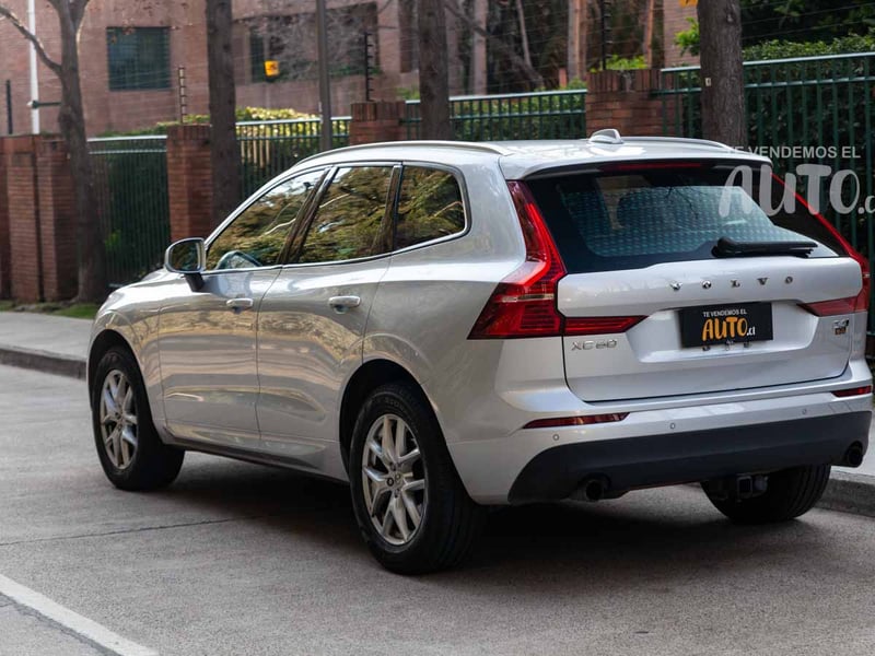 Volvo XC60 2021 - Imagen 3 de 18