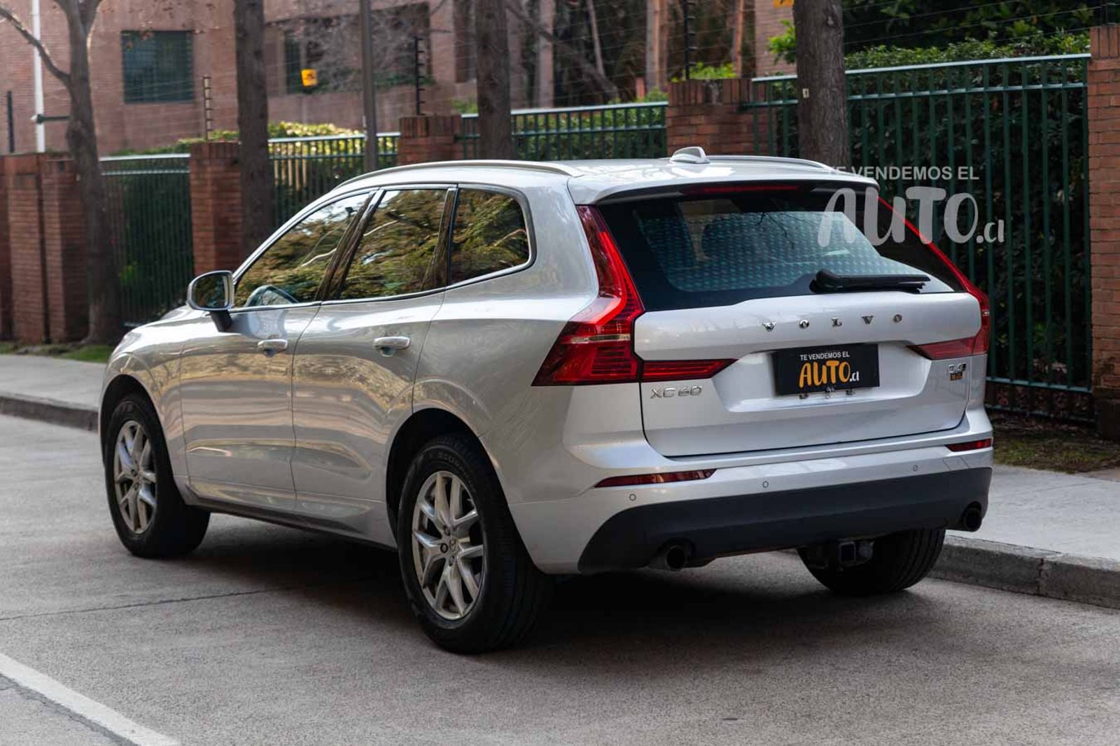 Volvo XC60 2021 - Imagen 3 de 18