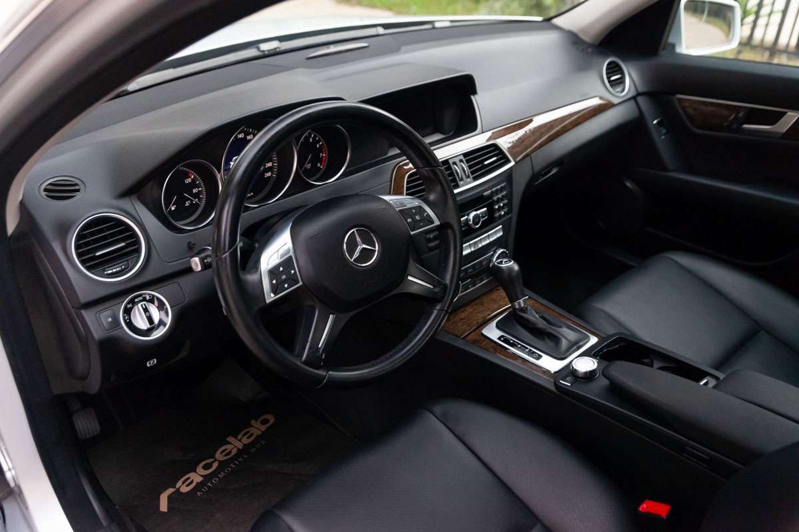 MERCEDES BENZ C200 2013 - Imagen 7 de 20