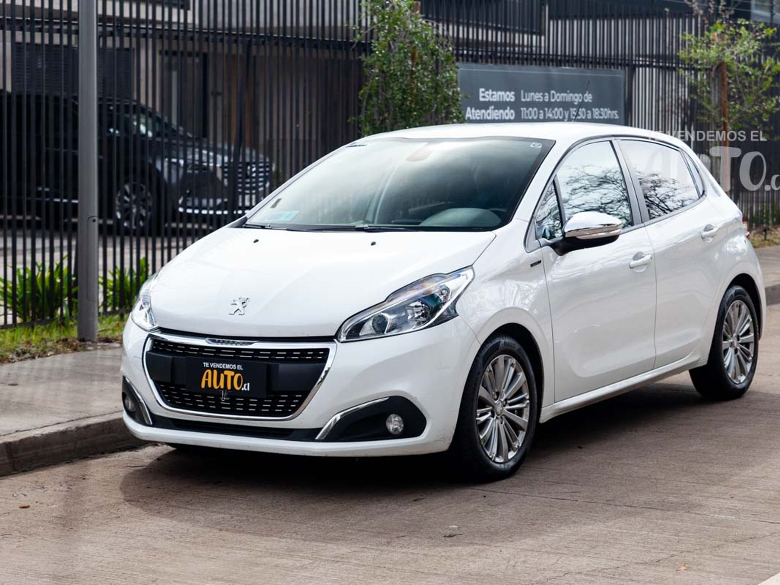 Peugeot 208 2019 - Foto 2 de 18