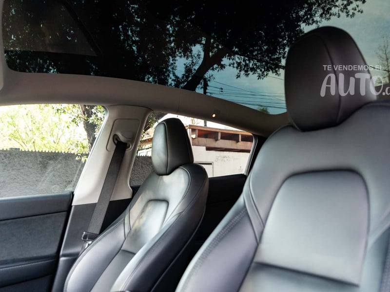 Tesla Model Y 2025 - Imagen 9 de 18