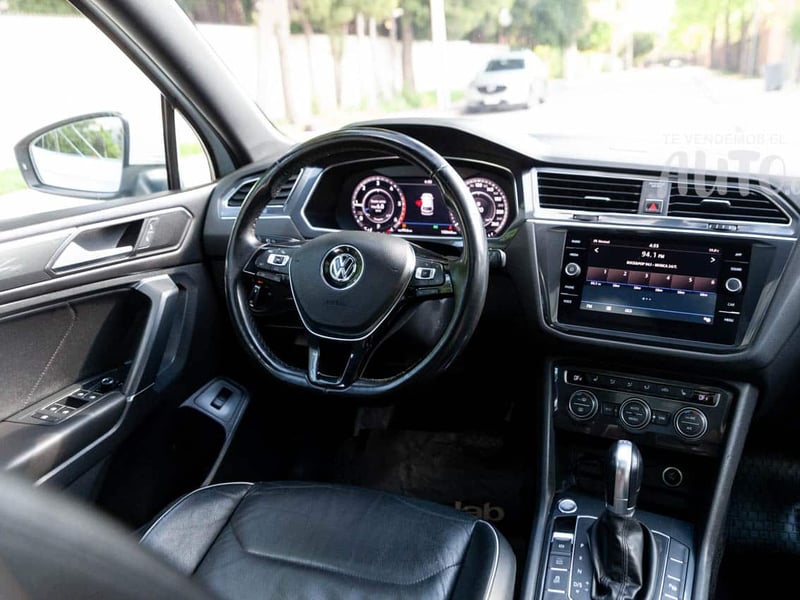 Volkswagen Tiguan 2018 - Imagen 18 de 19
