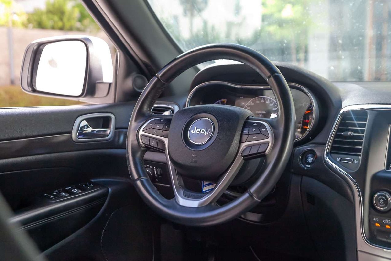 JEEP Grand Cherokee 2019 - Imagen 19 de 20