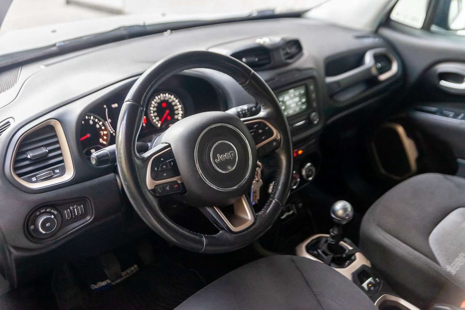 JEEP Renegade 2017 - Imagen 7 de 17