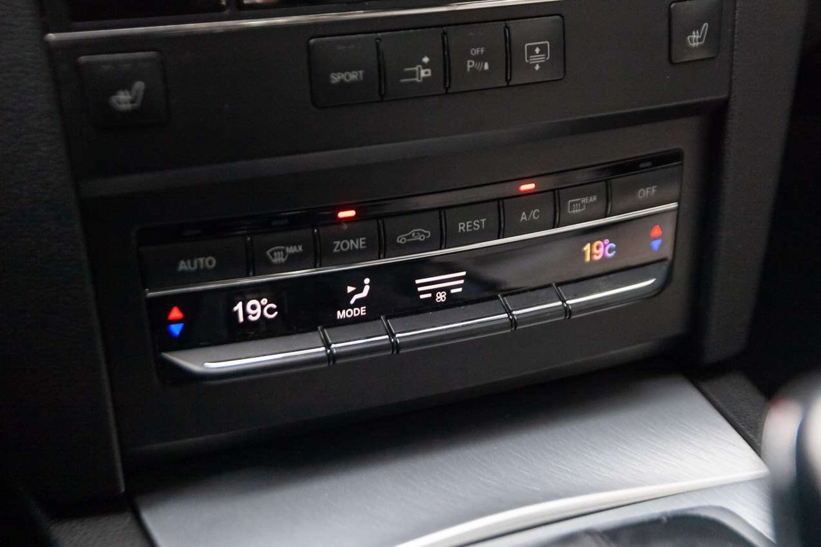 MERCEDES BENZ E500 2010 - Imagen 14 de 20