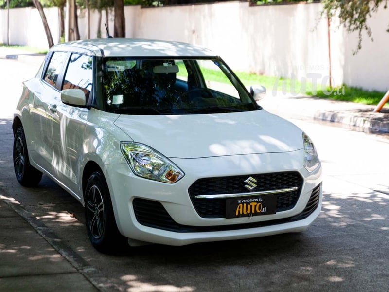 Suzuki Swift 2023 - Imagen 6 de 18