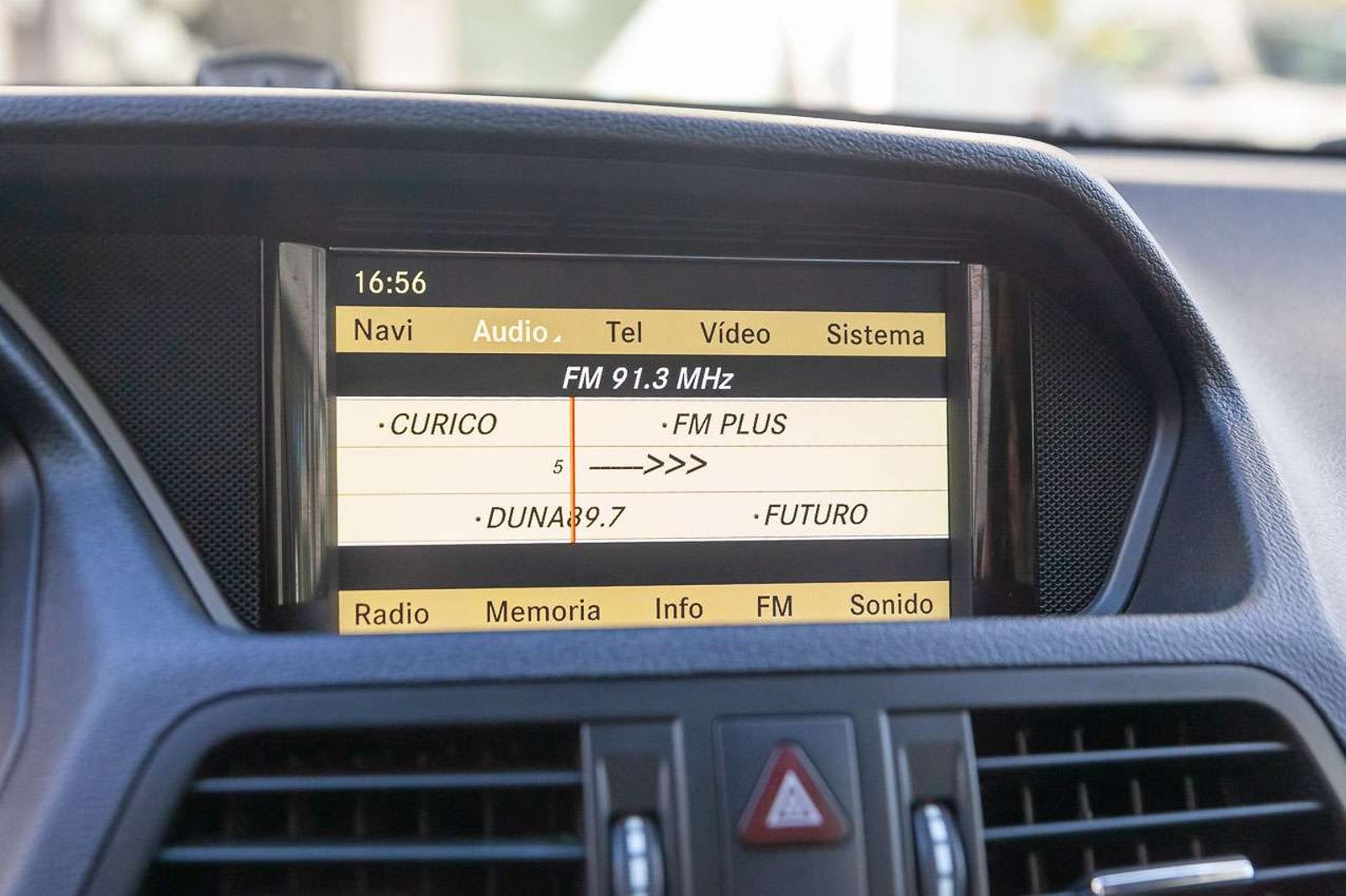 MERCEDES E500 2011 - Imagen 11 de 20