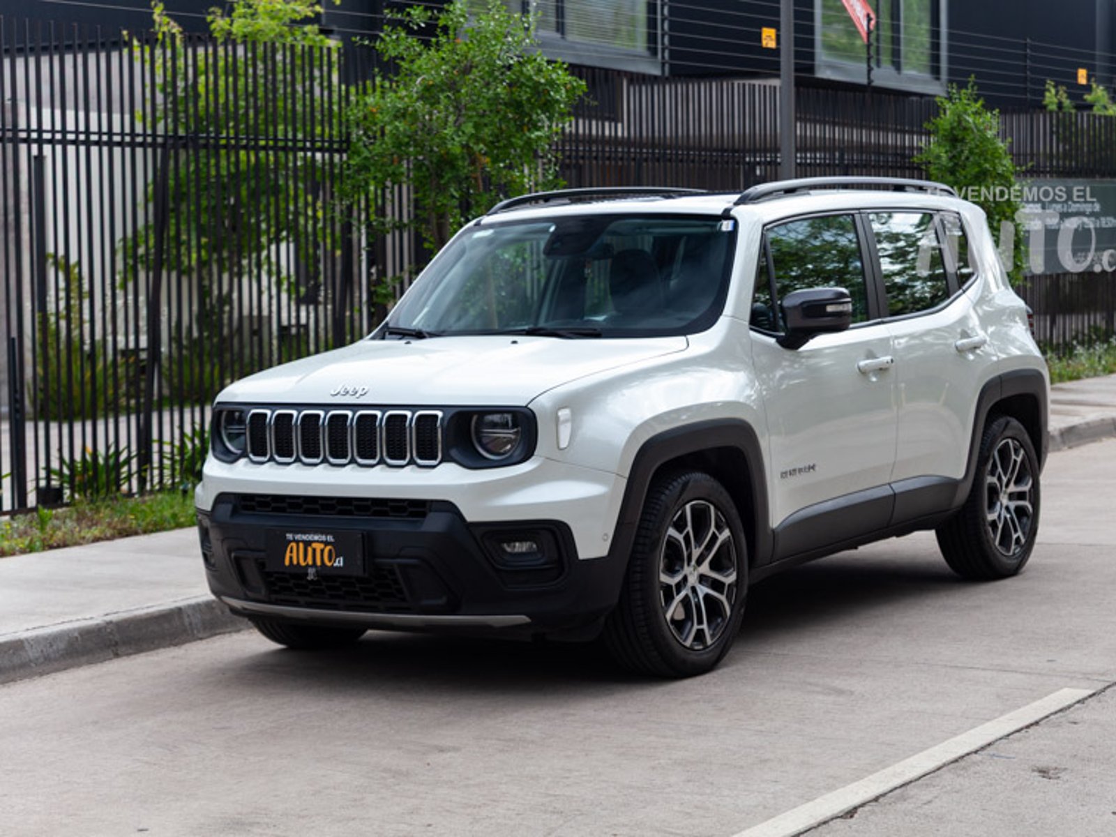 Jeep Renegade 2024 - Foto 2 de 20