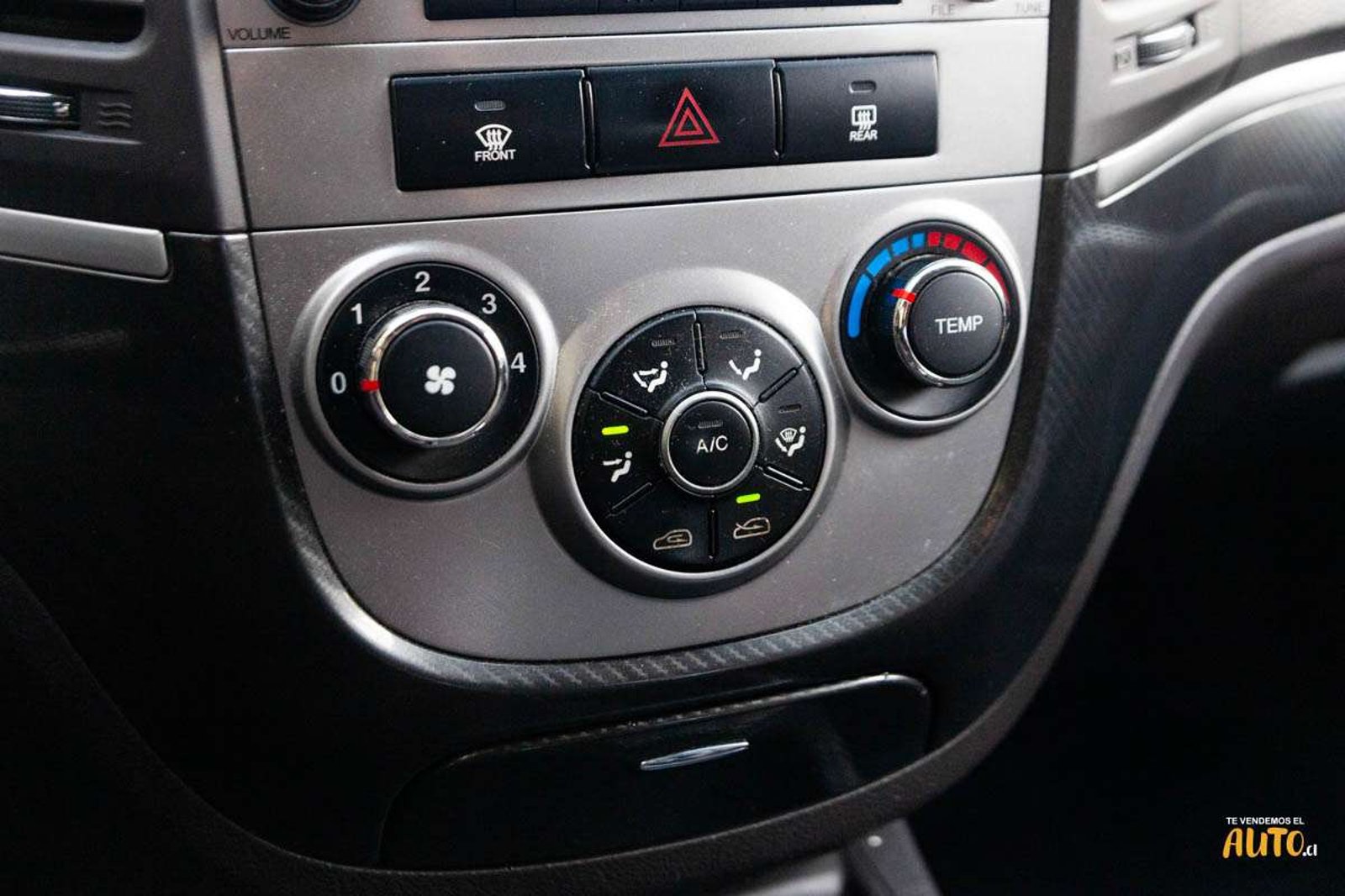 HYUNDAI Santa Fe 2011 - Imagen 12 de 17