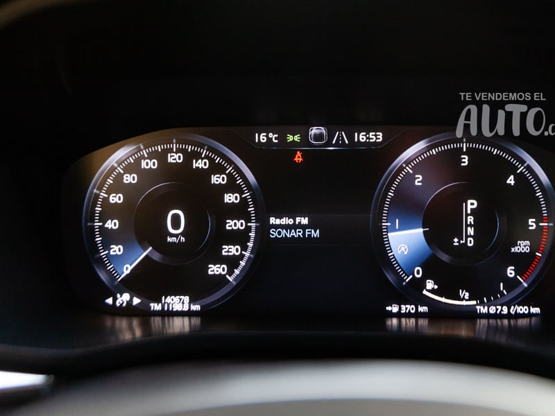 Volvo XC60 2021 - Imagen 8 de 18