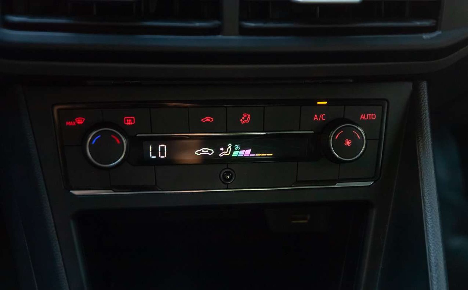 VOLKSWAGEN Polo 2022 - Imagen 13 de 18