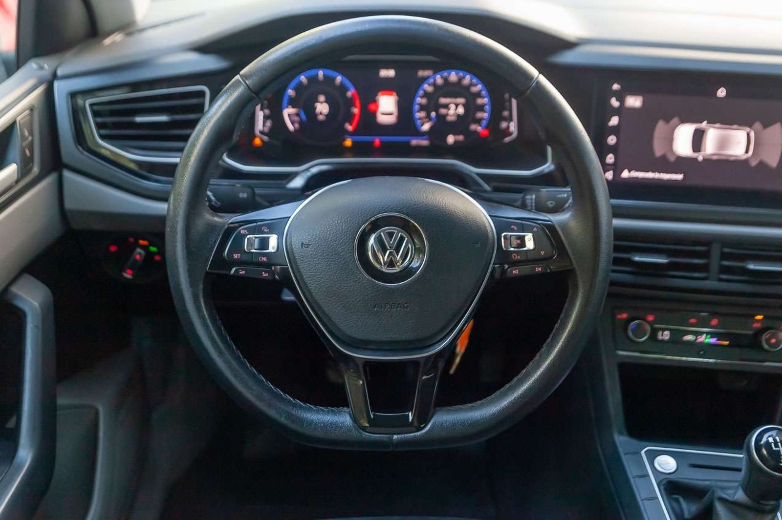 VOLKSWAGEN Polo 2022 - Imagen 18 de 18