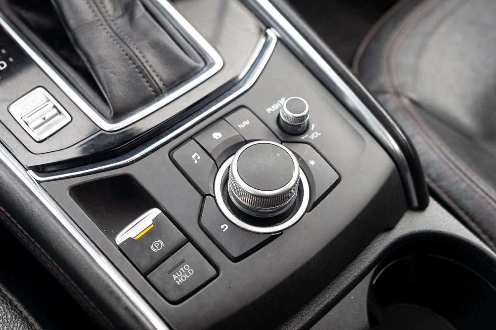MAZDA CX5 2018 - Imagen 13 de 18