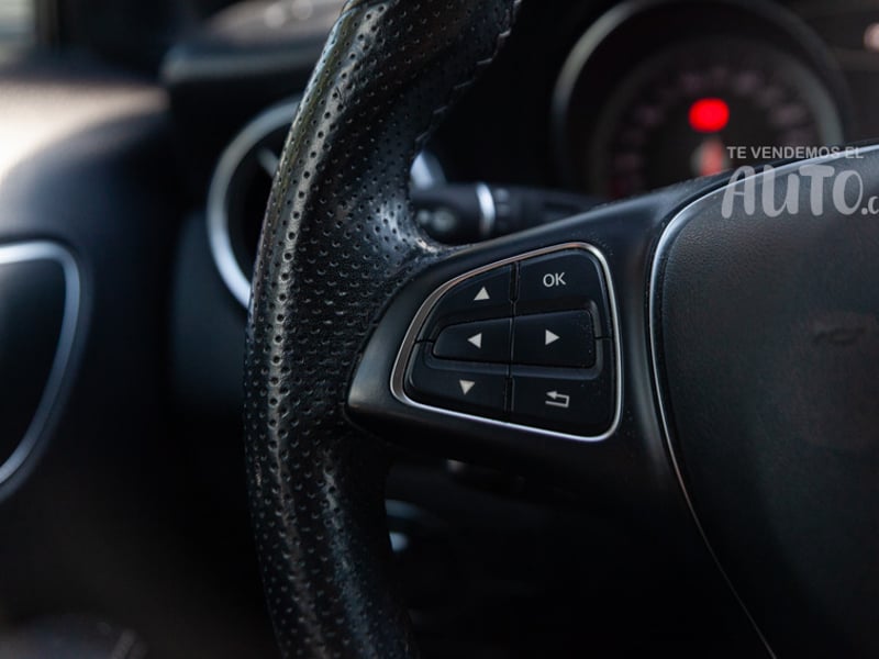 Mercedes-Benz GLA200 2019 - Imagen 9 de 18