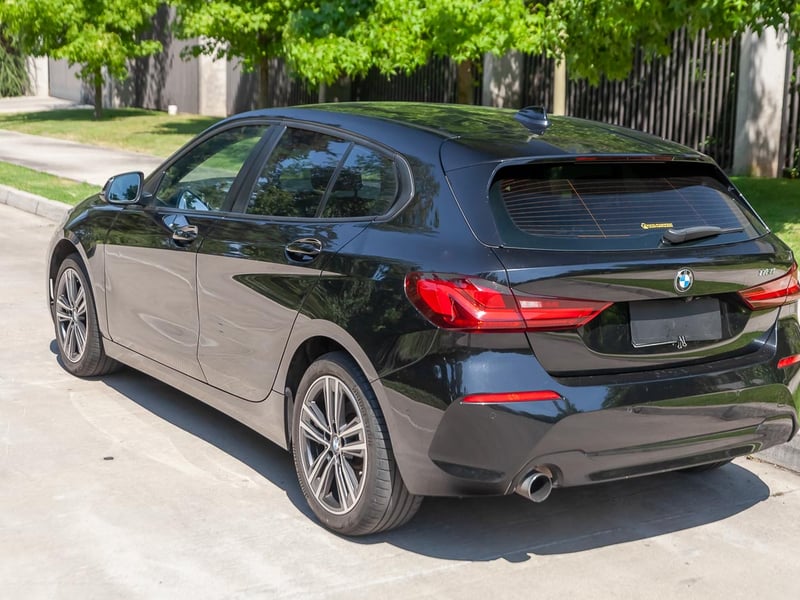 BMW 118i 2021 - Imagen 4 de 19