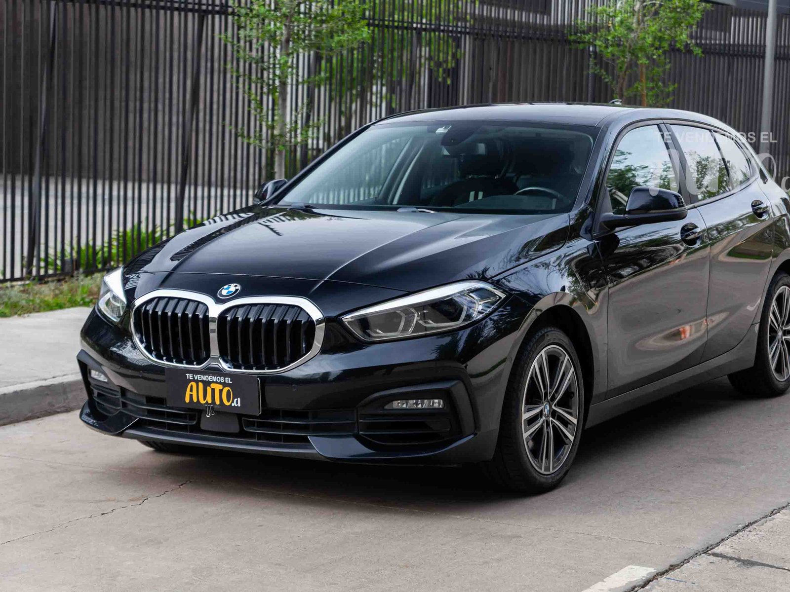 BMW 118i 2021 - Foto 2 de 18