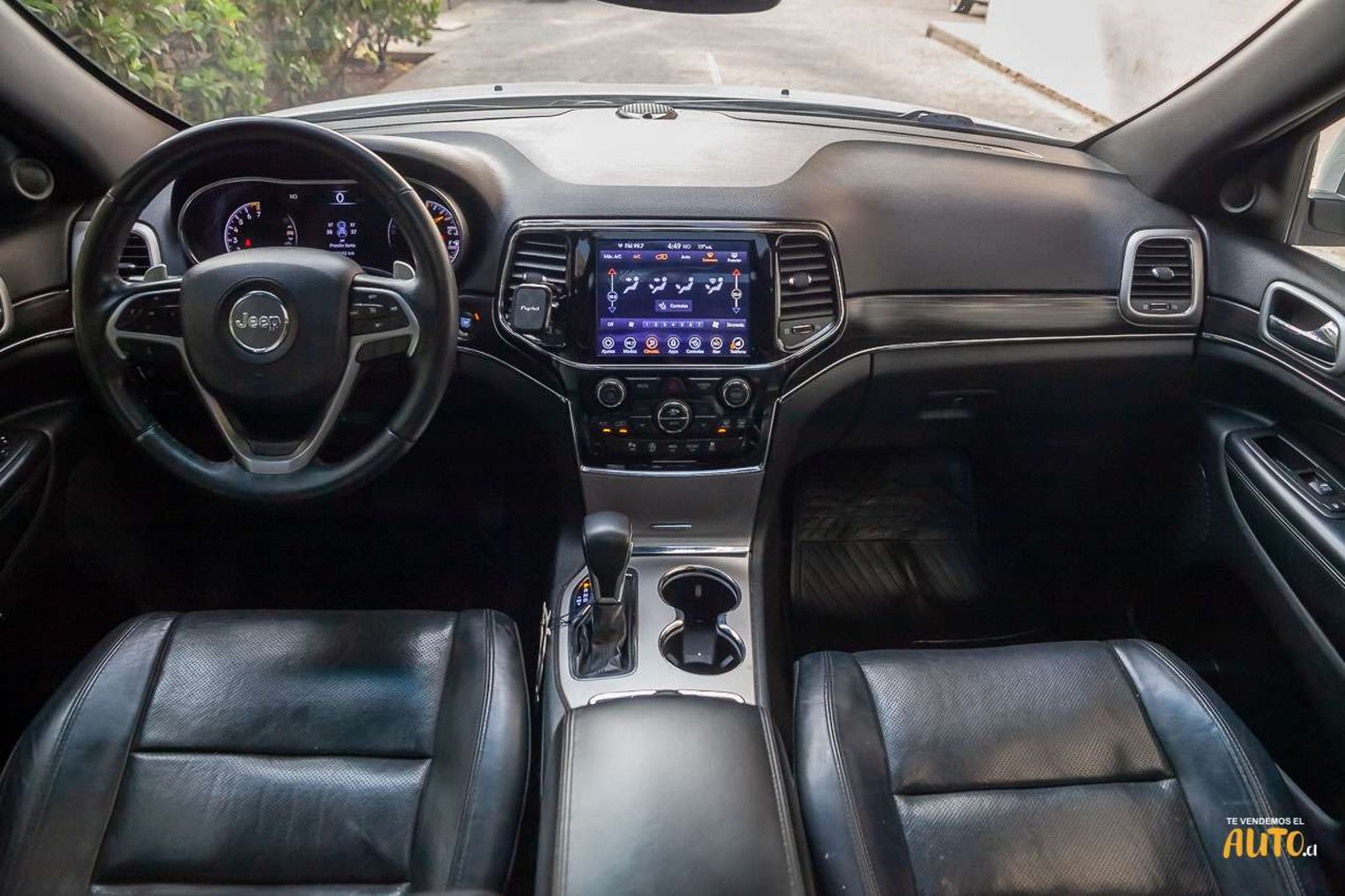 JEEP Grand Cherokee 2019 - Imagen 18 de 20