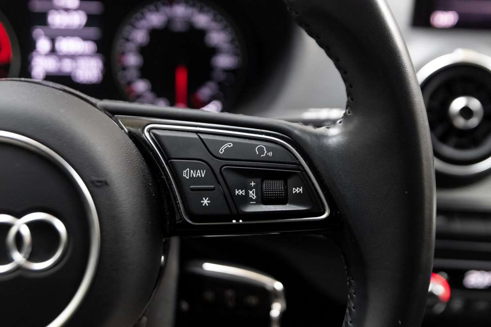 AUDI Q2 2018 - Imagen 11 de 20