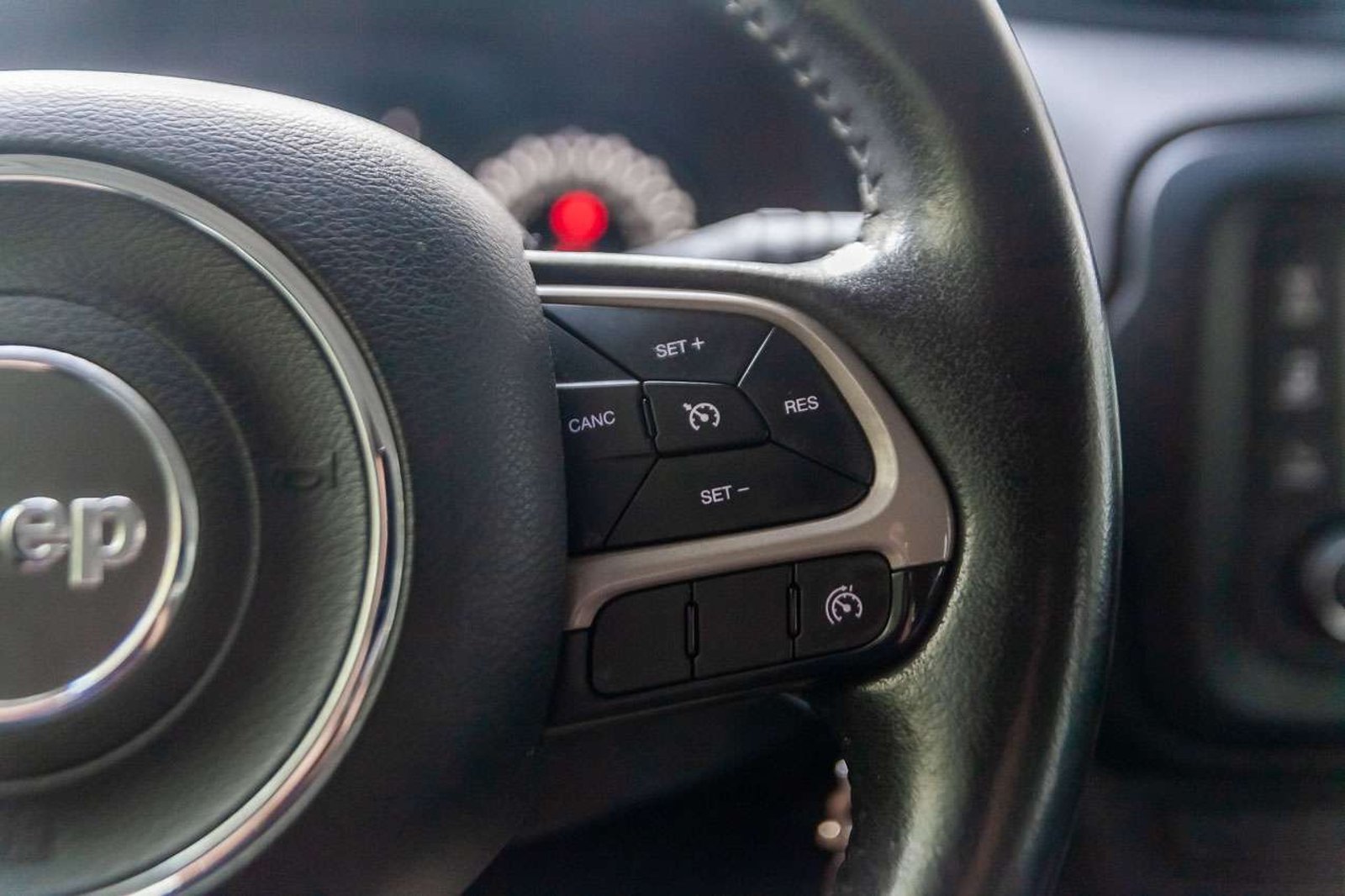 JEEP Renegade 2017 - Imagen 10 de 17